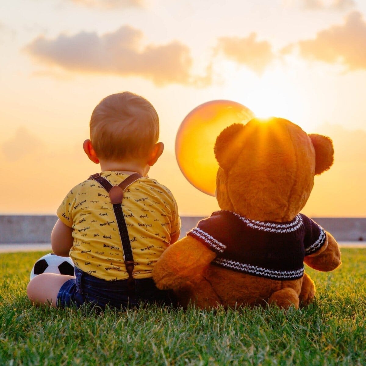 Le rôle du jouet peluche dans le développement de l’enfant - LBDM